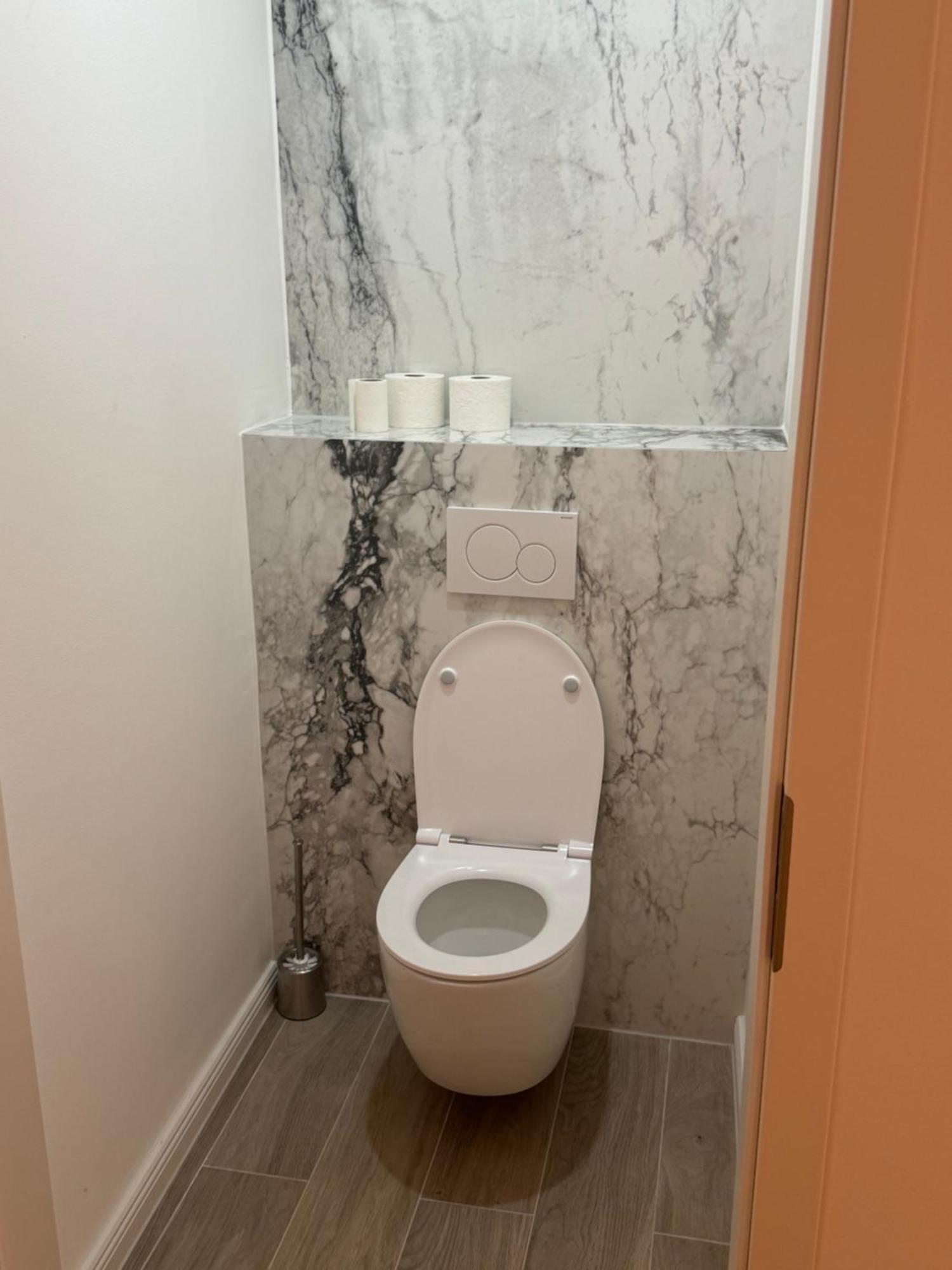 Luxurious Apartment In The Centre Of Wenen Buitenkant foto